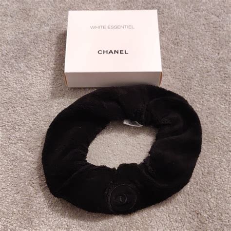 chanel skincare headband.